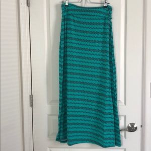 Zigzag striped green maxi skirt